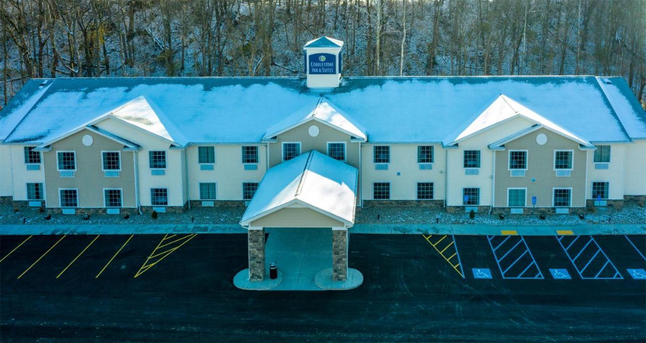 Cobblestone Inn & Suites - Brookville Exterior photo